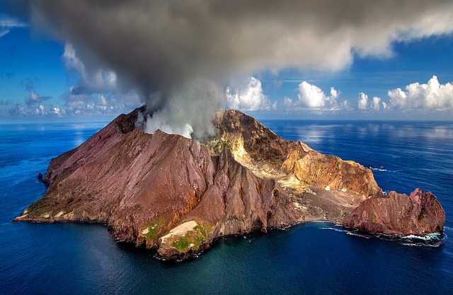Using your mind eye to see an island