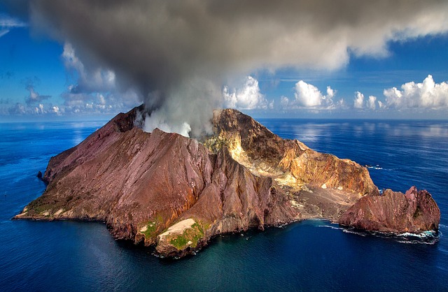 Using your mind eye to see an island